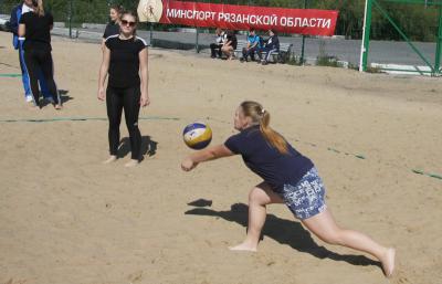 Рязанские школьники разыграли награды первенства области по пляжному волейболу